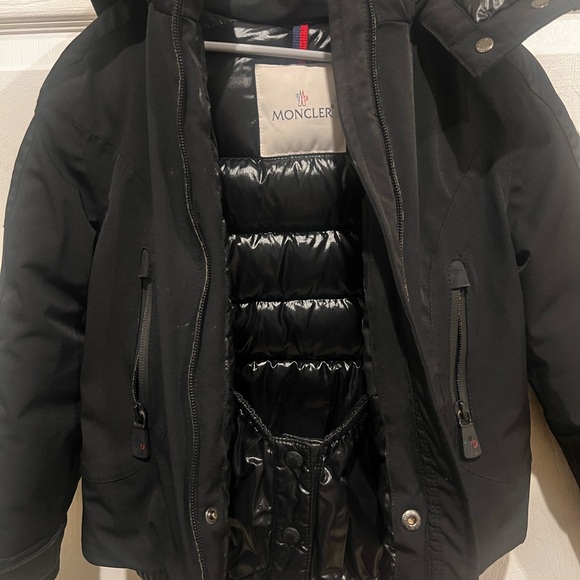 Moncler Black jacket - Picture 2 of 7